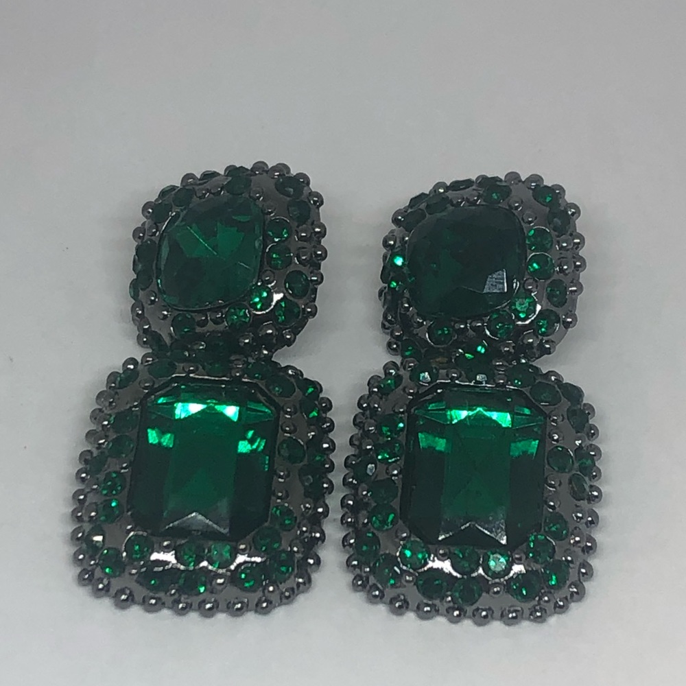 Black green earrings